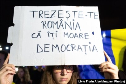 Clasa politică – dușmanul din interior: 35 de ani de minciună, jaf și dispreț față de popor
